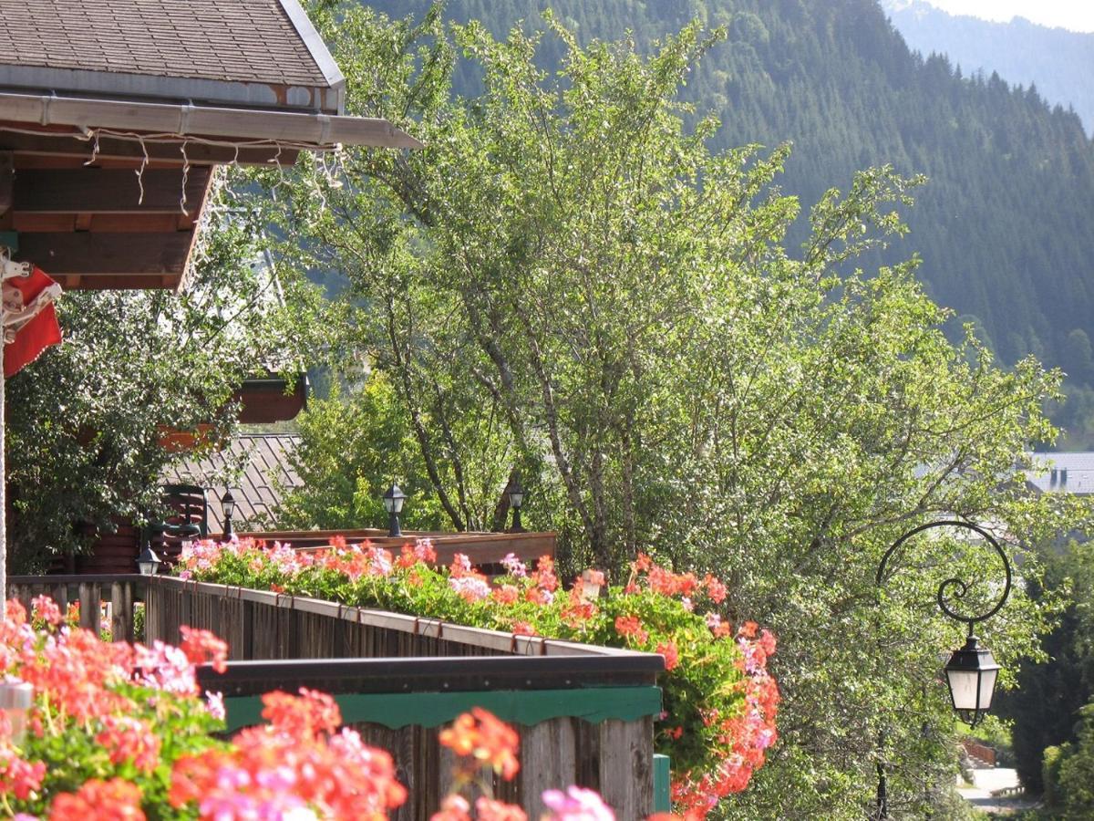 Hotel Les Triolets Châtel Exterior photo